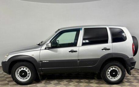 Chevrolet Niva I рестайлинг, 2018 год, 785 000 рублей, 2 фотография