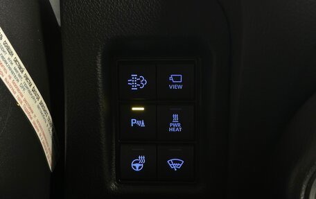 Toyota Land Cruiser Prado 150 рестайлинг 2, 2019 год, 4 529 000 рублей, 10 фотография