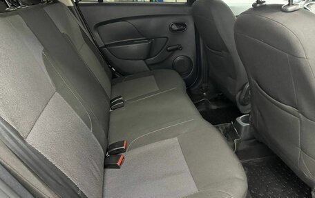 Renault Logan II, 2018 год, 1 219 000 рублей, 11 фотография