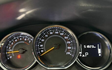 Renault Logan II, 2018 год, 1 219 000 рублей, 12 фотография