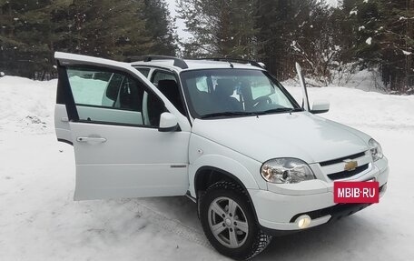 Chevrolet Niva I рестайлинг, 2015 год, 820 000 рублей, 7 фотография