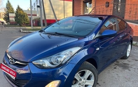 Hyundai Elantra V, 2012 год, 990 000 рублей, 3 фотография