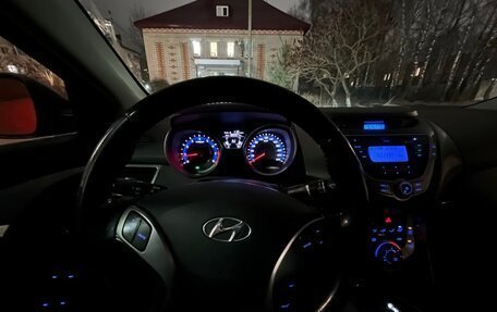 Hyundai Elantra V, 2012 год, 990 000 рублей, 15 фотография