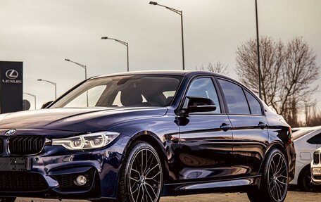 BMW 3 серия, 2018 год, 2 895 000 рублей, 13 фотография