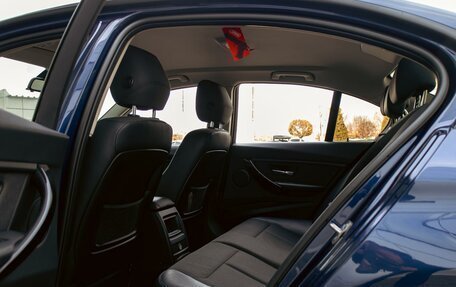 BMW 3 серия, 2018 год, 2 895 000 рублей, 30 фотография