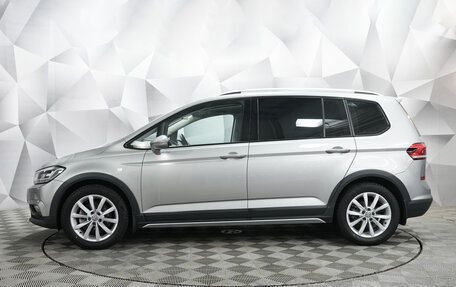 Volkswagen Touran III, 2020 год, 2 385 000 рублей, 2 фотография