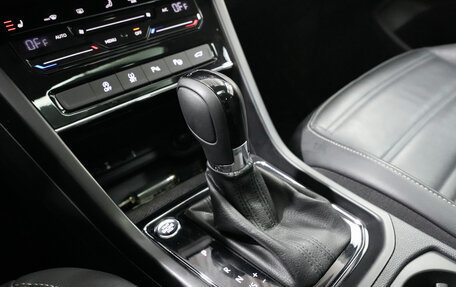 Volkswagen Touran III, 2020 год, 2 385 000 рублей, 20 фотография