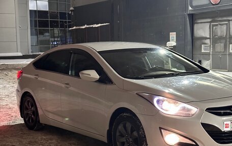 Hyundai i40 I рестайлинг, 2013 год, 950 000 рублей, 2 фотография
