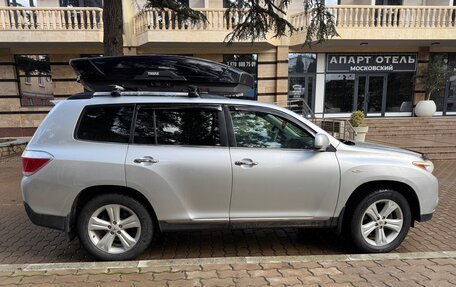 Toyota Highlander III, 2012 год, 2 300 000 рублей, 4 фотография