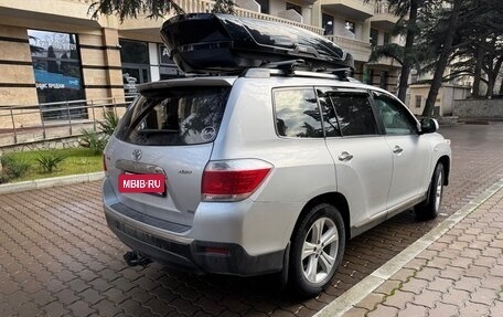 Toyota Highlander III, 2012 год, 2 300 000 рублей, 5 фотография