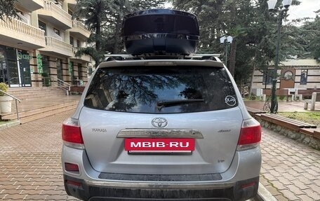 Toyota Highlander III, 2012 год, 2 300 000 рублей, 6 фотография