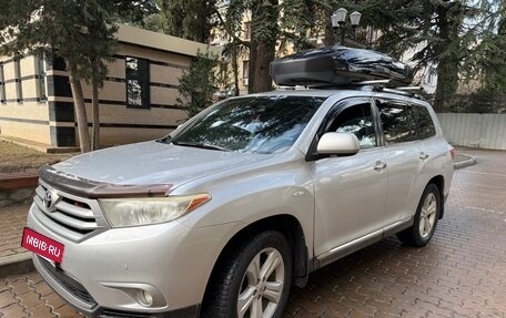 Toyota Highlander III, 2012 год, 2 300 000 рублей, 7 фотография