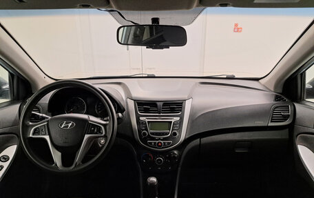 Hyundai Solaris II рестайлинг, 2011 год, 534 000 рублей, 17 фотография