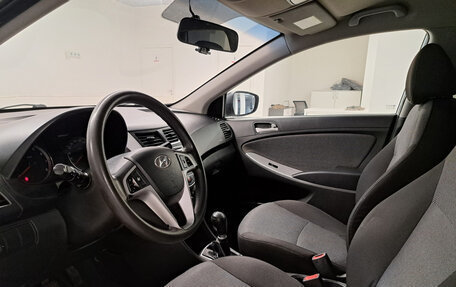 Hyundai Solaris II рестайлинг, 2011 год, 534 000 рублей, 20 фотография