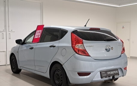 Hyundai Solaris II рестайлинг, 2011 год, 534 000 рублей, 8 фотография