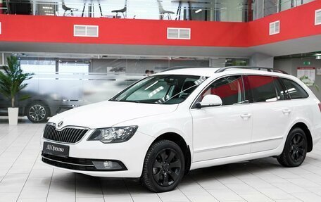 Skoda Superb III рестайлинг, 2014 год, 1 090 000 рублей, 5 фотография