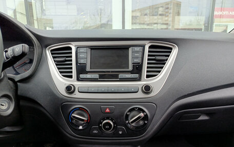 Hyundai Solaris II рестайлинг, 2019 год, 1 387 000 рублей, 15 фотография