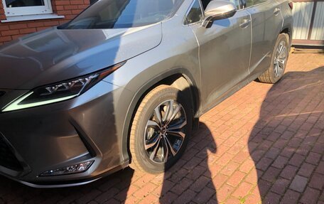 Lexus RX IV рестайлинг, 2022 год, 7 300 000 рублей, 5 фотография