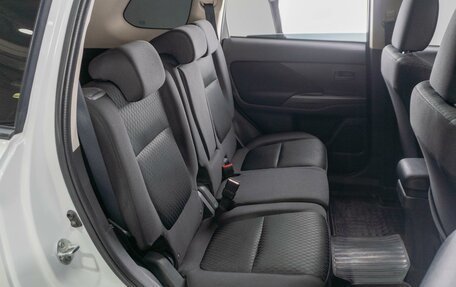 Mitsubishi Outlander III рестайлинг 3, 2014 год, 1 469 000 рублей, 7 фотография