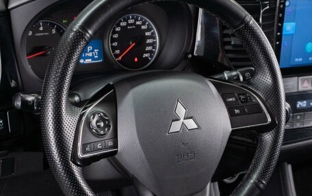 Mitsubishi Outlander III рестайлинг 3, 2014 год, 1 469 000 рублей, 12 фотография