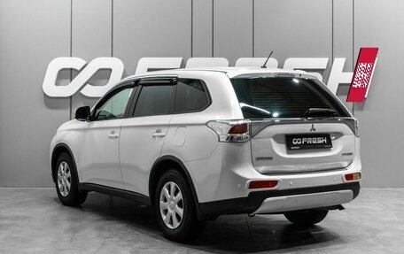 Mitsubishi Outlander III рестайлинг 3, 2014 год, 1 469 000 рублей, 2 фотография
