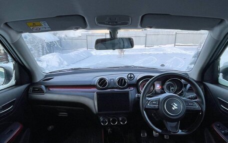 Suzuki Swift V, 2022 год, 1 600 000 рублей, 12 фотография