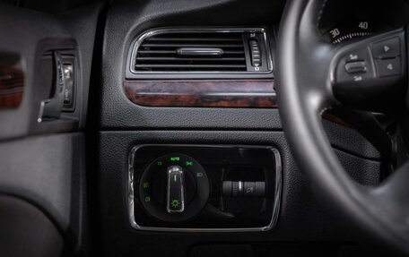 Skoda Superb III рестайлинг, 2012 год, 995 000 рублей, 21 фотография