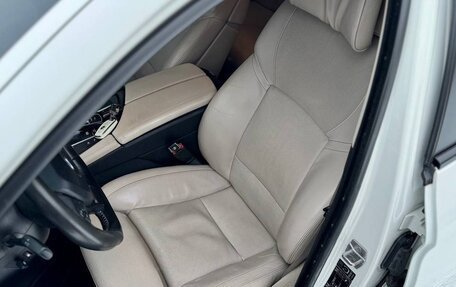 BMW 5 серия, 2012 год, 1 950 000 рублей, 12 фотография