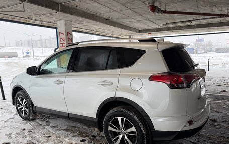 Toyota RAV4, 2018 год, 2 500 000 рублей, 2 фотография