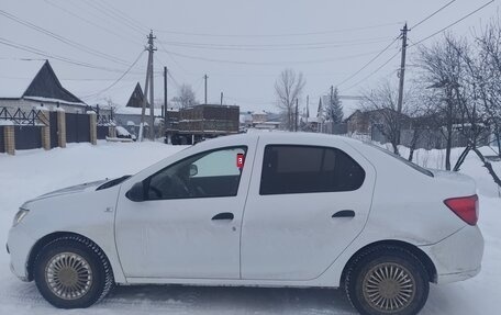 Renault Logan II, 2019 год, 700 000 рублей, 9 фотография