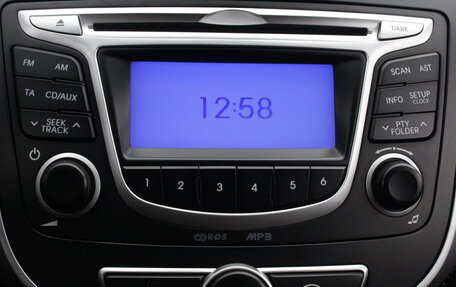 Hyundai Solaris II рестайлинг, 2013 год, 830 000 рублей, 16 фотография