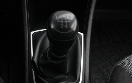 Hyundai Solaris II рестайлинг, 2013 год, 830 000 рублей, 18 фотография