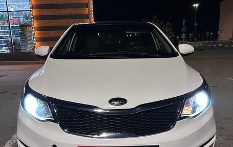 KIA Rio III рестайлинг, 2015 год, 600 000 рублей, 3 фотография