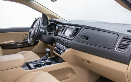 KIA Carnival III, 2018 год, 2 270 000 рублей, 7 фотография