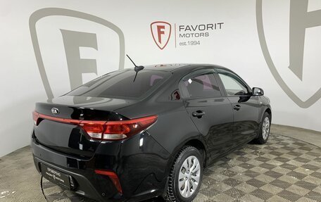 KIA Rio IV, 2018 год, 1 335 000 рублей, 6 фотография