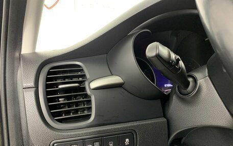 KIA Rio IV, 2018 год, 1 335 000 рублей, 9 фотография