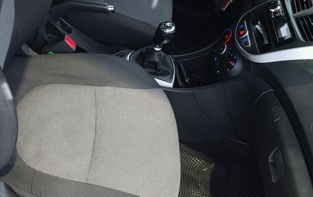 Hyundai Solaris II рестайлинг, 2012 год, 1 350 000 рублей, 8 фотография