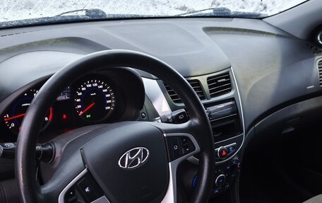 Hyundai Solaris II рестайлинг, 2012 год, 1 350 000 рублей, 12 фотография