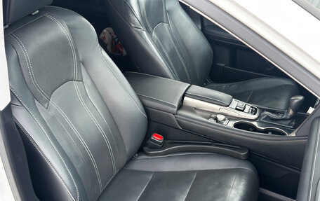 Lexus RX IV рестайлинг, 2018 год, 4 695 000 рублей, 13 фотография