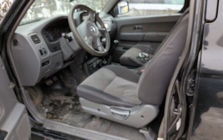 Nissan NP300, 2008 год, 1 200 000 рублей, 7 фотография