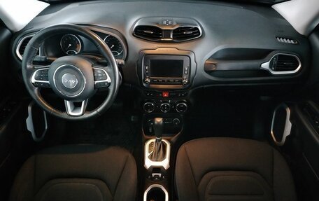 Jeep Renegade I рестайлинг, 2015 год, 1 545 000 рублей, 9 фотография