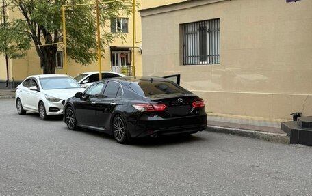 Toyota Camry, 2019 год, 2 650 000 рублей, 2 фотография