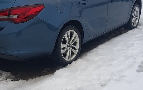 Opel Astra J, 2013 год, 900 000 рублей, 8 фотография