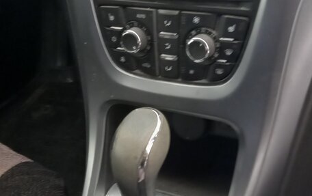 Opel Astra J, 2013 год, 900 000 рублей, 9 фотография