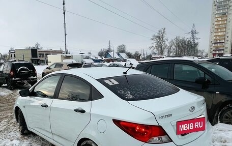 Hyundai Solaris II рестайлинг, 2011 год, 480 000 рублей, 2 фотография