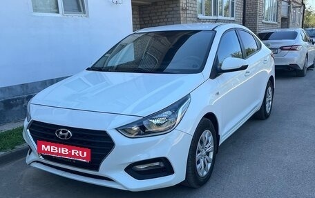 Hyundai Solaris II рестайлинг, 2017 год, 1 050 000 рублей, 3 фотография