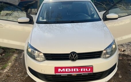 Volkswagen Polo VI (EU Market), 2012 год, 800 000 рублей, 11 фотография