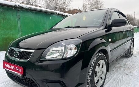 KIA Rio II, 2011 год, 795 000 рублей, 2 фотография