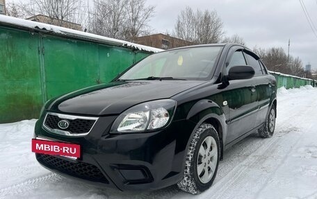 KIA Rio II, 2011 год, 795 000 рублей, 10 фотография