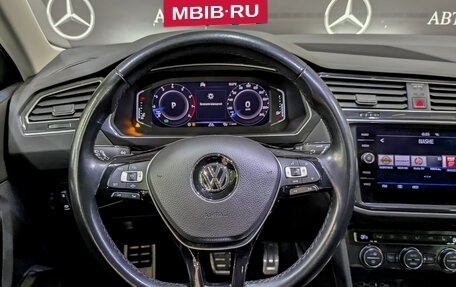 Volkswagen Tiguan II, 2019 год, 2 570 000 рублей, 21 фотография